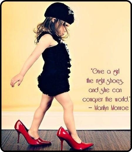 Το πιστεύωι, Marilyn, δεν ζητάω πολλά. Είμαι κι εγώ ένα κορίτσι που αναζητά τα σωστά παπούτσια για να κατακτήσει τον κόσμο! photo:fashion.seodreamteam.net